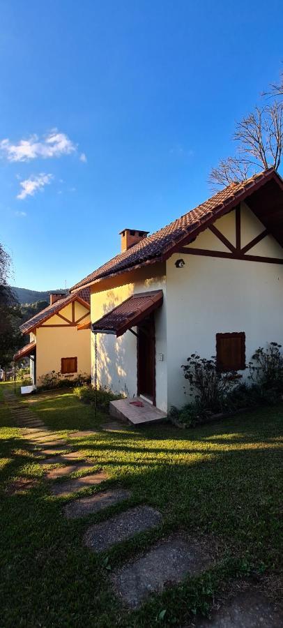 Вилла Chales Bela Vista Монти-Верди Экстерьер фото